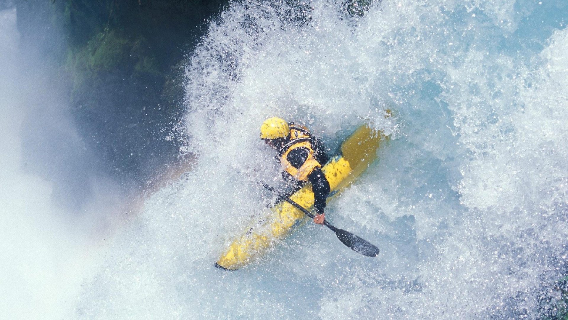 夺冠引发热议！Doinb在塞尔维亚队比赛中晋级下一阶段全场沸腾不已